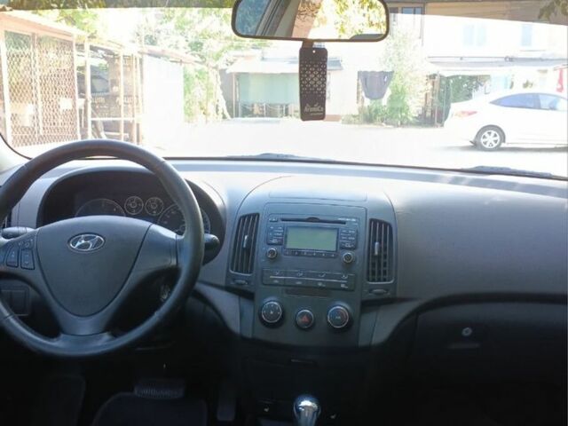 Коричневый Хендай i30, объемом двигателя 1.6 л и пробегом 170 тыс. км за 8500 $, фото 5 на Automoto.ua