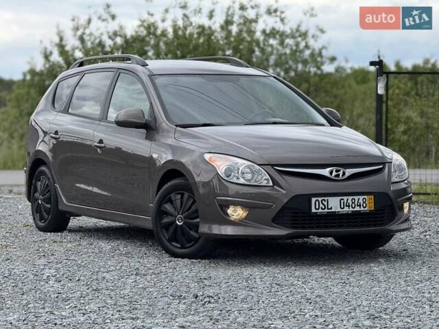 Коричневый Хендай i30, объемом двигателя 1.6 л и пробегом 190 тыс. км за 6650 $, фото 4 на Automoto.ua
