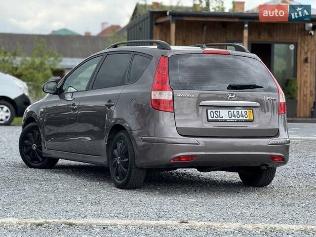 Коричневый Хендай i30, объемом двигателя 1.6 л и пробегом 190 тыс. км за 6650 $, фото 14 на Automoto.ua