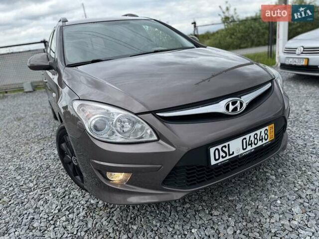 Коричневый Хендай i30, объемом двигателя 1.6 л и пробегом 190 тыс. км за 6650 $, фото 6 на Automoto.ua