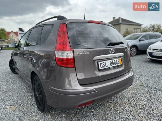 Коричневый Хендай i30, объемом двигателя 1.6 л и пробегом 190 тыс. км за 6650 $, фото 19 на Automoto.ua