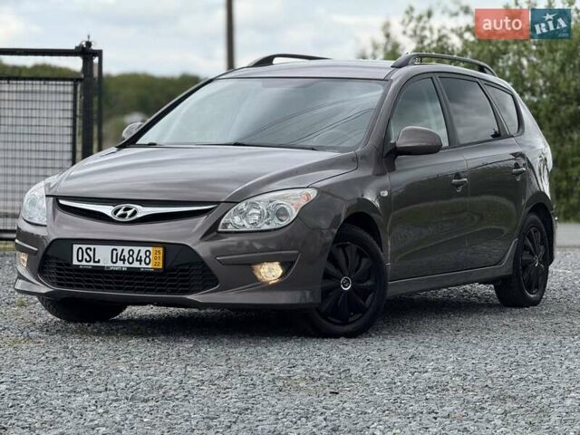 Коричневый Хендай i30, объемом двигателя 1.6 л и пробегом 190 тыс. км за 6650 $, фото 22 на Automoto.ua