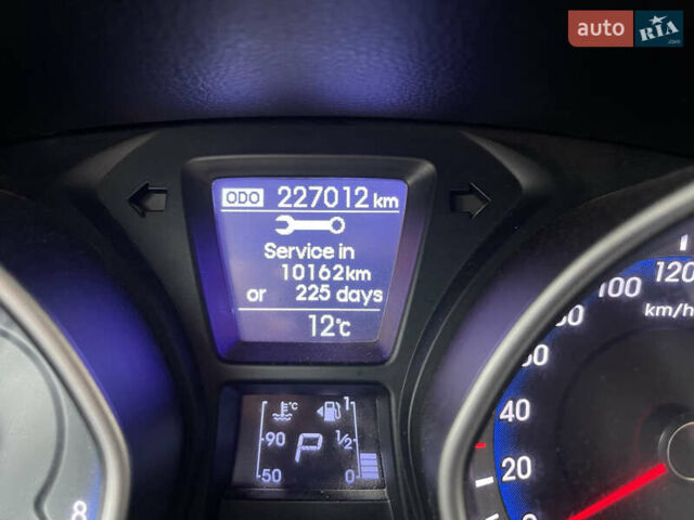 Хендай i30 2013 в Киеве на Automoto.ua Коричневый Хендай i30, объемом двигателя 1.59 л и пробегом 227 тыс. км за 9300 $, фото 3 на Automoto.ua