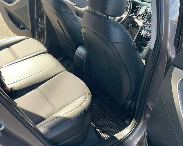 Хендай i30 2013 в Хмельницком на Automoto.ua Коричневый Хендай i30, объемом двигателя 1.58 л и пробегом 245 тыс. км за 10800 $, фото 2 на Automoto.ua