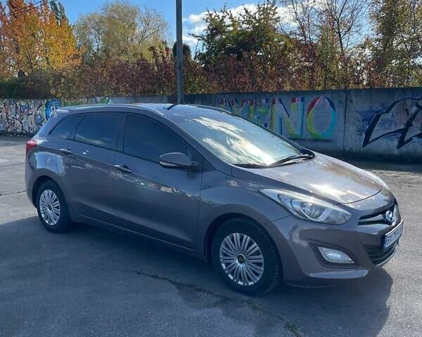 Хендай i30 2013 в Хмельницком на Automoto.ua Коричневый Хендай i30, объемом двигателя 1.58 л и пробегом 245 тыс. км за 10800 $, фото 11 на Automoto.ua
