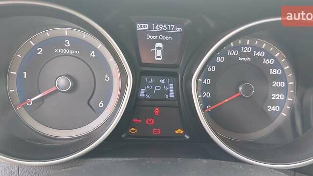 Коричневий Хендай i30, об'ємом двигуна 1.58 л та пробігом 149 тис. км за 9500 $, фото 16 на Automoto.ua