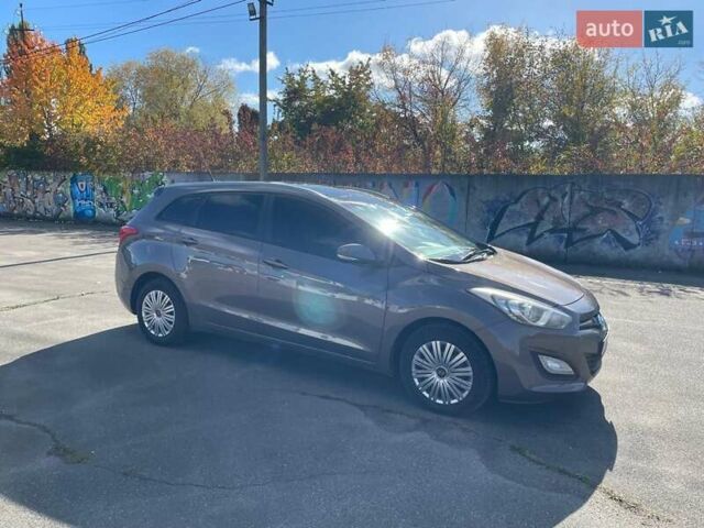 Хендай i30 2013 в Хмельницком на Automoto.ua Коричневый Хендай i30, объемом двигателя 1.58 л и пробегом 245 тыс. км за 10800 $, фото 3 на Automoto.ua