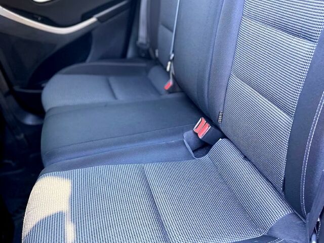 Коричневий Хендай i30, об'ємом двигуна 1.6 л та пробігом 251 тис. км за 8900 $, фото 6 на Automoto.ua