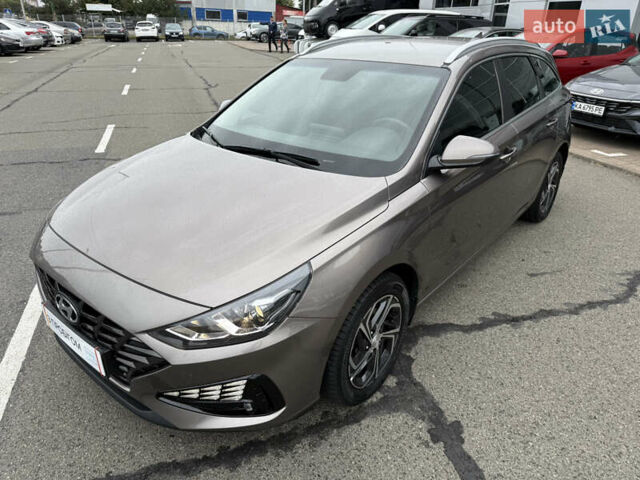 Коричневый Хендай i30, объемом двигателя 1.5 л и пробегом 66 тыс. км за 17200 $, фото 6 на Automoto.ua