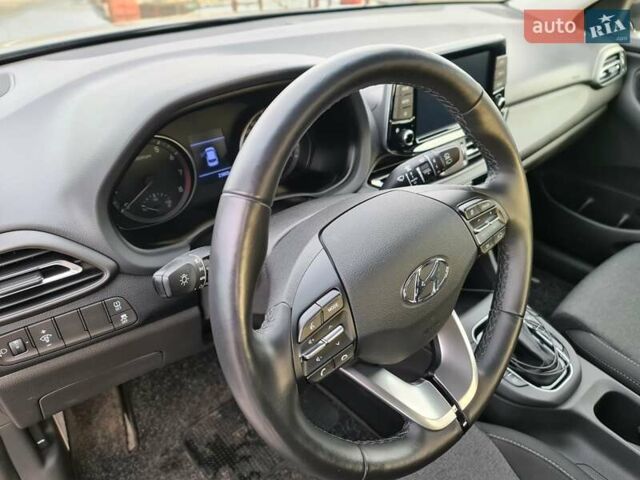 Коричневый Хендай i30, объемом двигателя 1.5 л и пробегом 25 тыс. км за 18500 $, фото 15 на Automoto.ua