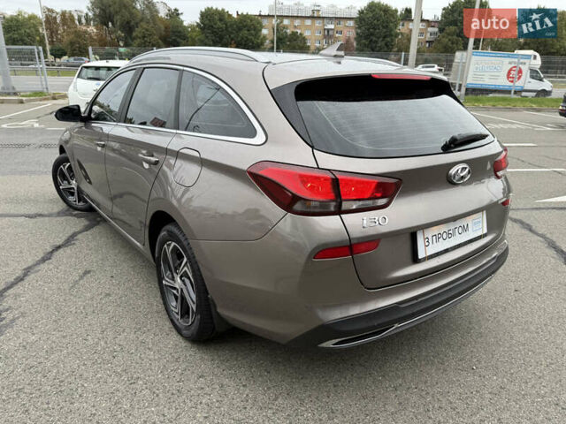 Коричневый Хендай i30, объемом двигателя 1.5 л и пробегом 66 тыс. км за 17200 $, фото 3 на Automoto.ua