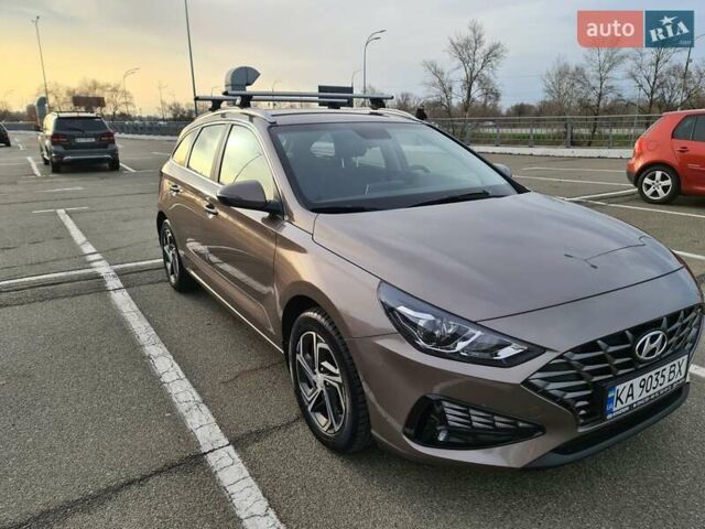 Коричневый Хендай i30, объемом двигателя 1.5 л и пробегом 25 тыс. км за 18500 $, фото 6 на Automoto.ua