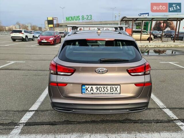 Коричневый Хендай i30, объемом двигателя 1.5 л и пробегом 25 тыс. км за 18500 $, фото 3 на Automoto.ua