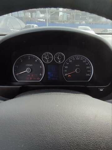 Красный Хендай i30, объемом двигателя 1.6 л и пробегом 247 тыс. км за 5800 $, фото 8 на Automoto.ua