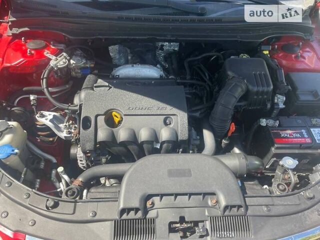 Червоний Хендай i30, об'ємом двигуна 1.6 л та пробігом 213 тис. км за 6300 $, фото 25 на Automoto.ua
