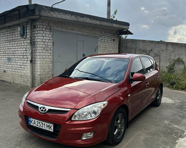 Красный Хендай i30, объемом двигателя 1.6 л и пробегом 186 тыс. км за 6399 $, фото 6 на Automoto.ua