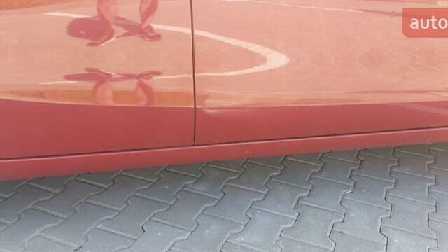 Хендай i30 2008 в Киеве на Automoto.ua Красный Хендай i30, объемом двигателя 1.4 л и пробегом 134 тыс. км за 4800 $, фото 30 на Automoto.ua