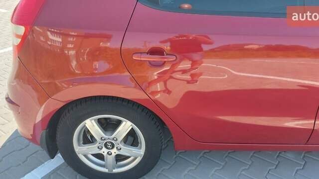 Хендай i30 2008 в Киеве на Automoto.ua Красный Хендай i30, объемом двигателя 1.4 л и пробегом 134 тыс. км за 4800 $, фото 24 на Automoto.ua