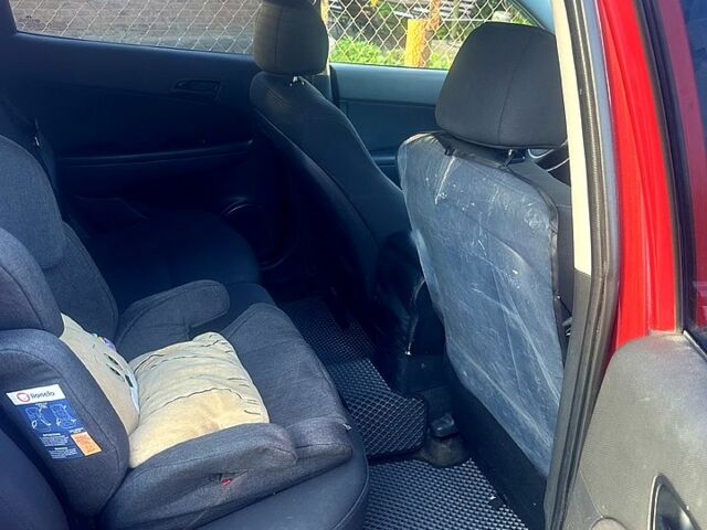 Червоний Хендай i30, об'ємом двигуна 1.4 л та пробігом 230 тис. км за 4500 $, фото 6 на Automoto.ua