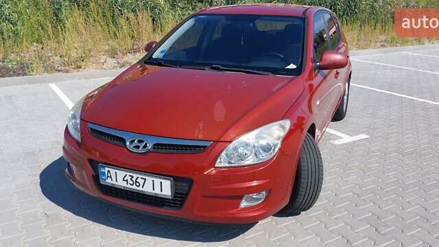 Хендай i30 2008 в Киеве на Automoto.ua Красный Хендай i30, объемом двигателя 1.4 л и пробегом 134 тыс. км за 4800 $, фото 12 на Automoto.ua