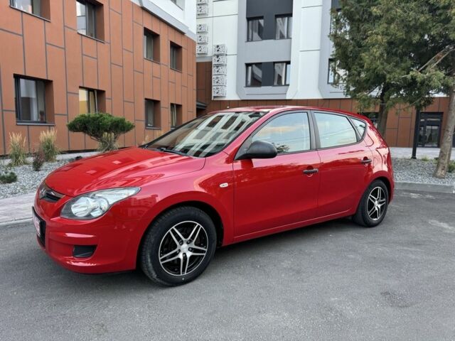 Красный Хендай i30, объемом двигателя 1.4 л и пробегом 202 тыс. км за 5999 $, фото 14 на Automoto.ua