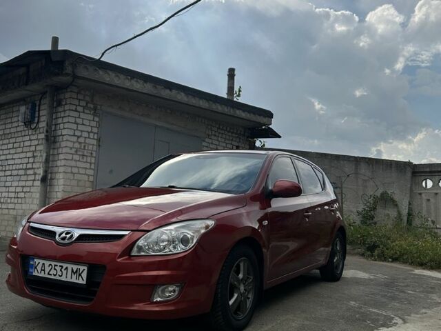 Красный Хендай i30, объемом двигателя 1.6 л и пробегом 186 тыс. км за 6349 $, фото 10 на Automoto.ua