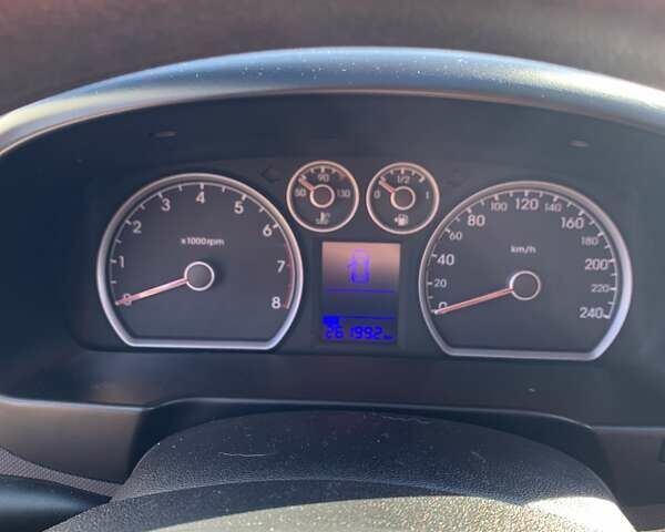 Красный Хендай i30, объемом двигателя 1.4 л и пробегом 262 тыс. км за 5200 $, фото 21 на Automoto.ua