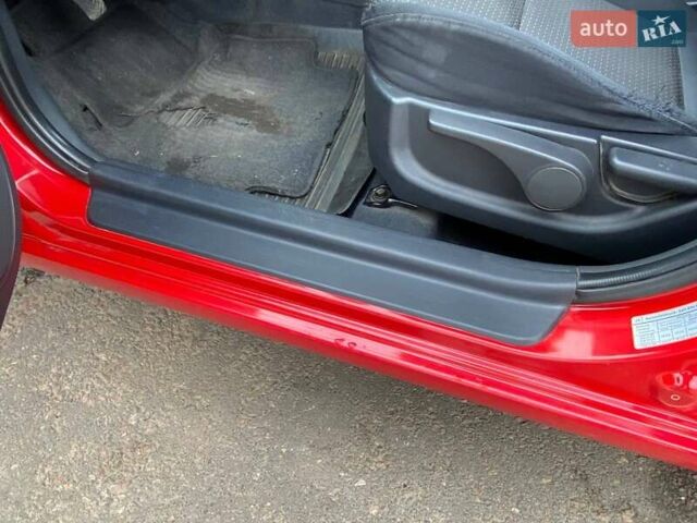 Красный Хендай i30, объемом двигателя 1.58 л и пробегом 236 тыс. км за 5000 $, фото 19 на Automoto.ua
