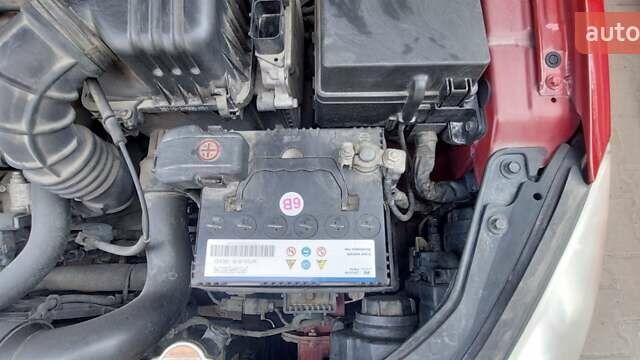 Хендай i30 2008 в Киеве на Automoto.ua Красный Хендай i30, объемом двигателя 1.4 л и пробегом 134 тыс. км за 4800 $, фото 3 на Automoto.ua