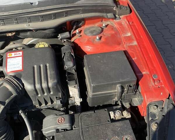 Красный Хендай i30, объемом двигателя 1.4 л и пробегом 262 тыс. км за 5200 $, фото 28 на Automoto.ua