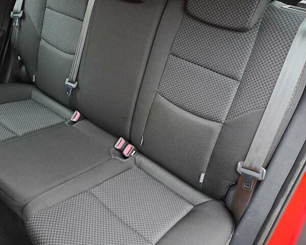 Хендай i30 2009 в Умани на Automoto.ua Красный Хендай i30, объемом двигателя 0 л и пробегом 139 тыс. км за 5850 $, фото 88 на Automoto.ua