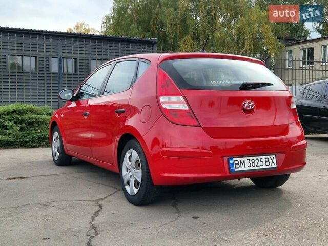 Красный Хендай i30, объемом двигателя 1.4 л и пробегом 201 тыс. км за 6500 $, фото 16 на Automoto.ua