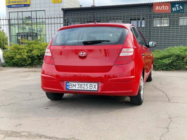 Красный Хендай i30, объемом двигателя 1.4 л и пробегом 201 тыс. км за 6500 $, фото 13 на Automoto.ua
