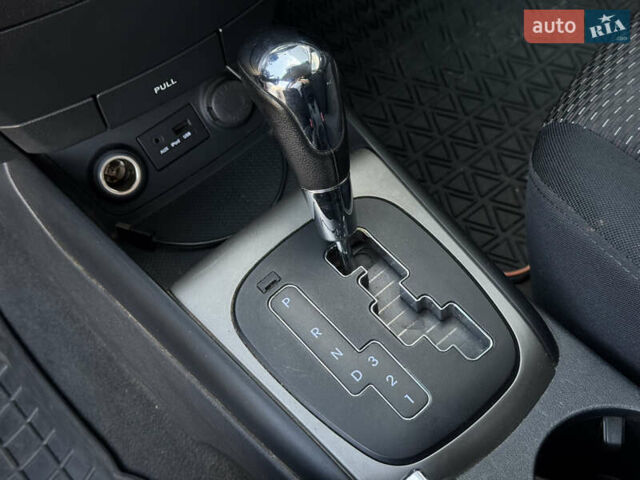Червоний Хендай i30, об'ємом двигуна 1.59 л та пробігом 159 тис. км за 7399 $, фото 16 на Automoto.ua