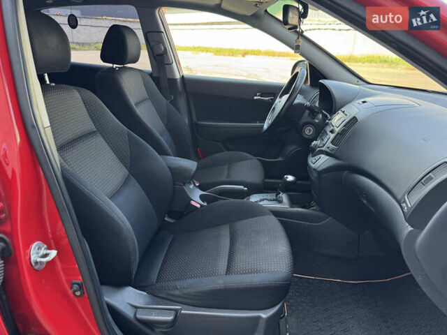 Червоний Хендай i30, об'ємом двигуна 1.59 л та пробігом 159 тис. км за 7399 $, фото 27 на Automoto.ua