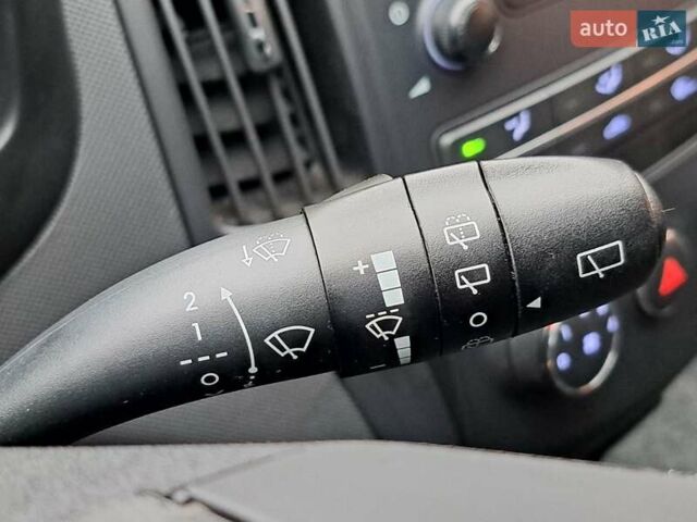 Хендай i30 2009 в Умани на Automoto.ua Красный Хендай i30, объемом двигателя 0 л и пробегом 139 тыс. км за 5850 $, фото 67 на Automoto.ua