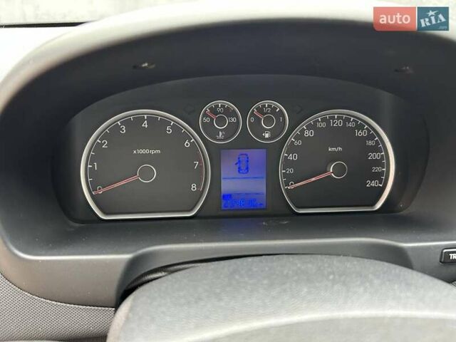 Красный Хендай i30, объемом двигателя 1.4 л и пробегом 234 тыс. км за 5250 $, фото 14 на Automoto.ua