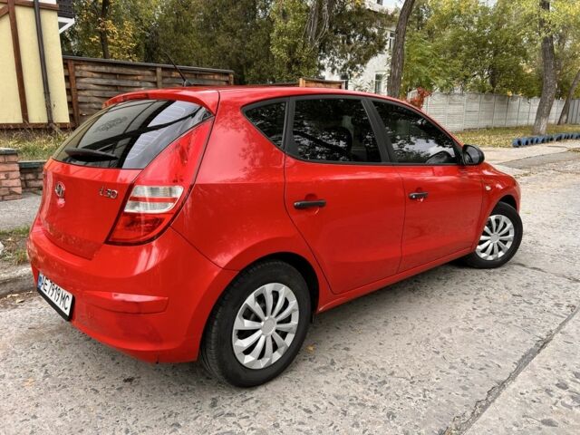 Червоний Хендай i30, об'ємом двигуна 1.4 л та пробігом 290 тис. км за 5200 $, фото 3 на Automoto.ua