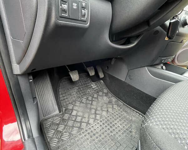 Красный Хендай i30, объемом двигателя 1.59 л и пробегом 195 тыс. км за 7200 $, фото 36 на Automoto.ua