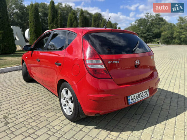 Червоний Хендай i30, об'ємом двигуна 1.59 л та пробігом 190 тис. км за 7300 $, фото 20 на Automoto.ua