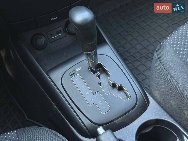 Красный Хендай i30, объемом двигателя 1.6 л и пробегом 190 тыс. км за 6850 $, фото 29 на Automoto.ua