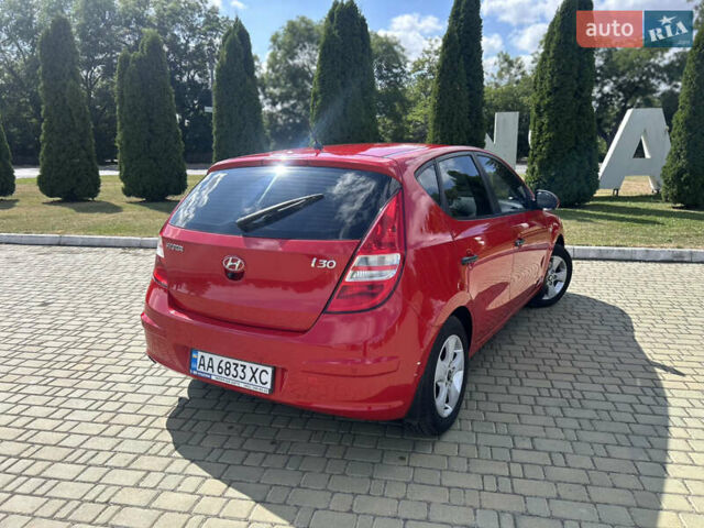 Червоний Хендай i30, об'ємом двигуна 1.59 л та пробігом 190 тис. км за 7300 $, фото 22 на Automoto.ua