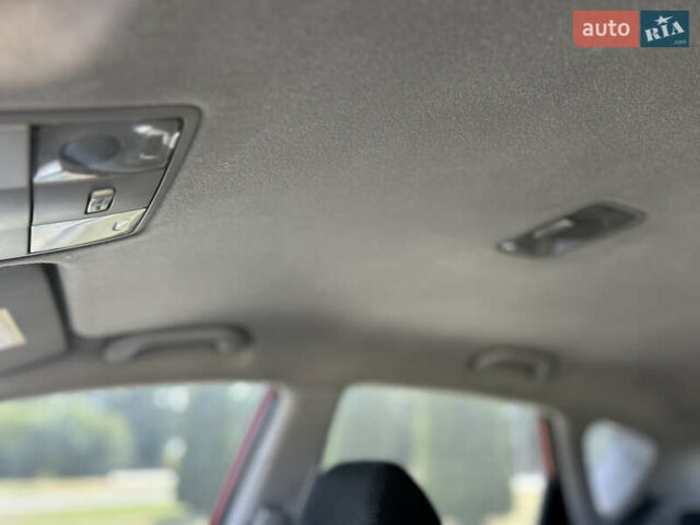 Червоний Хендай i30, об'ємом двигуна 1.59 л та пробігом 190 тис. км за 7300 $, фото 17 на Automoto.ua