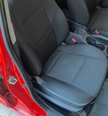 Красный Хендай i30, объемом двигателя 1.58 л и пробегом 202 тыс. км за 5900 $, фото 19 на Automoto.ua