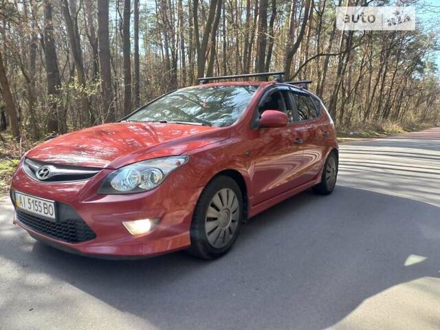 Червоний Хендай i30, об'ємом двигуна 1.6 л та пробігом 160 тис. км за 7600 $, фото 3 на Automoto.ua