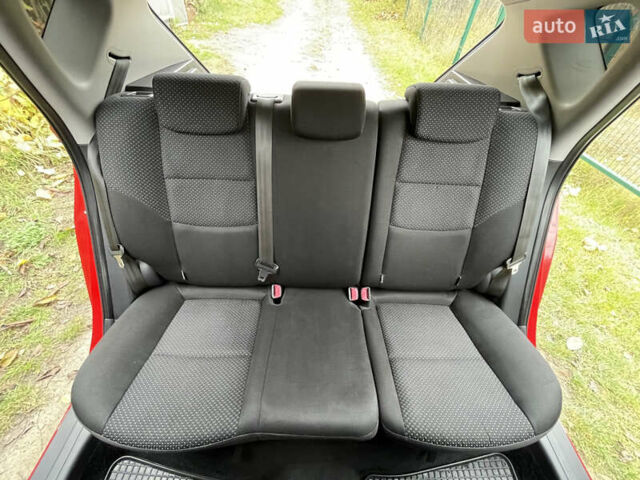 Красный Хендай i30, объемом двигателя 1.59 л и пробегом 195 тыс. км за 7200 $, фото 51 на Automoto.ua