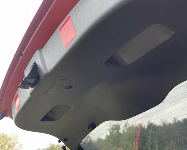 Красный Хендай i30, объемом двигателя 1.59 л и пробегом 195 тыс. км за 7200 $, фото 16 на Automoto.ua