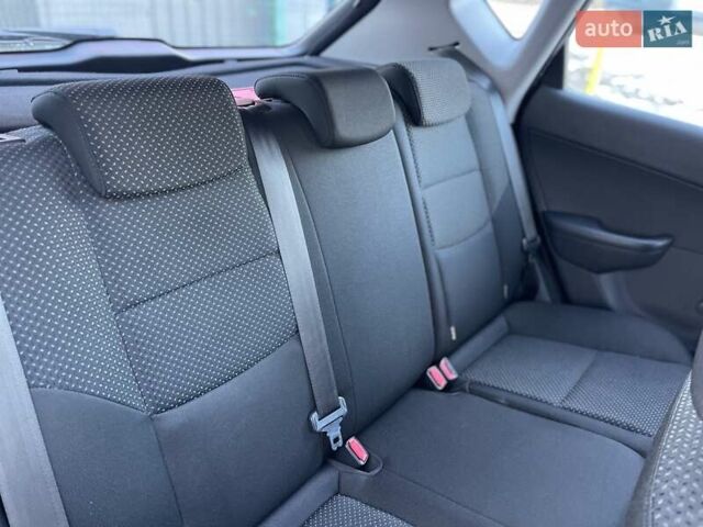 Червоний Хендай i30, об'ємом двигуна 1.4 л та пробігом 223 тис. км за 6300 $, фото 45 на Automoto.ua