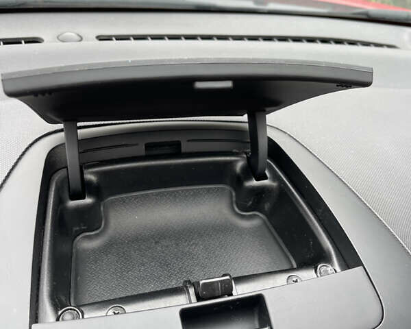 Красный Хендай i30, объемом двигателя 1.59 л и пробегом 195 тыс. км за 7200 $, фото 37 на Automoto.ua