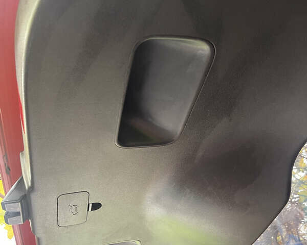 Красный Хендай i30, объемом двигателя 1.59 л и пробегом 195 тыс. км за 7200 $, фото 58 на Automoto.ua